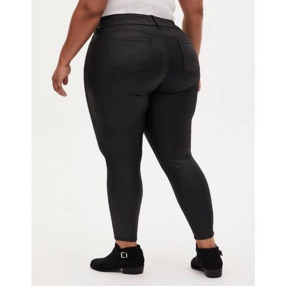 Torrid Jeans Womens 24R Plus Jegging Skinny Coated Denim High Rise - Picture 2 of 3